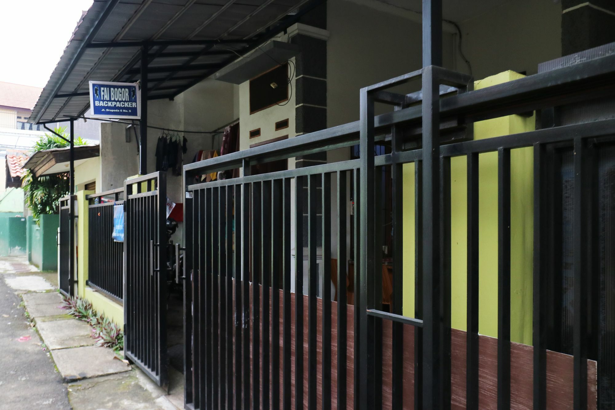 Fai Bogor Backpacker Hostel Buitenkant foto