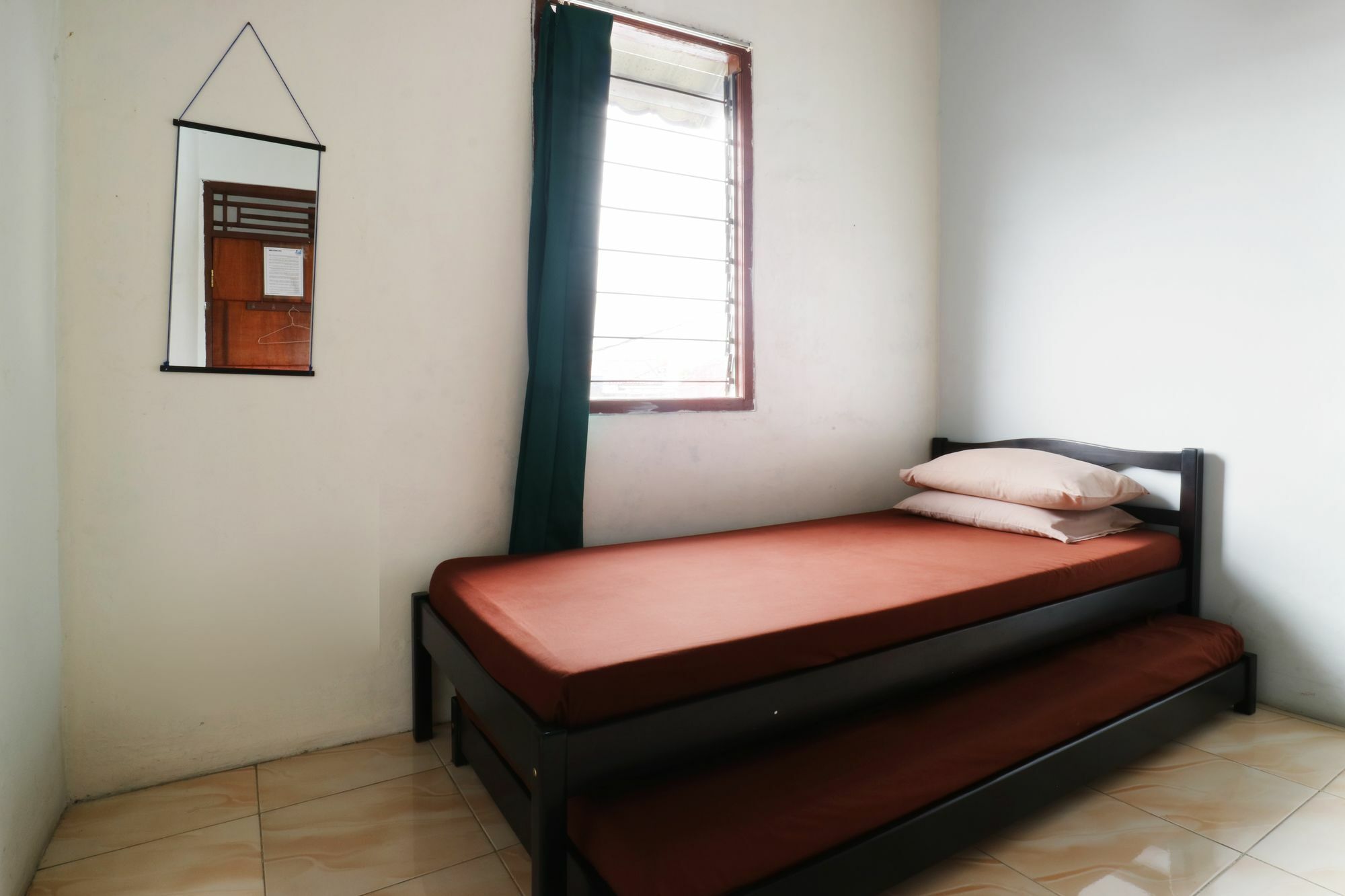 Fai Bogor Backpacker Hostel Buitenkant foto